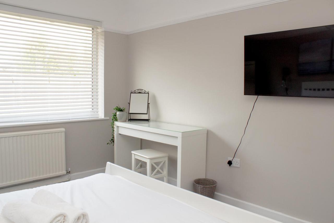 Cosy 3Bed Bungalow In West Kirby, Free Parking Frankby Exterior foto